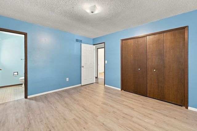 3330 Fairview Drive, Bettendorf, IA 52722