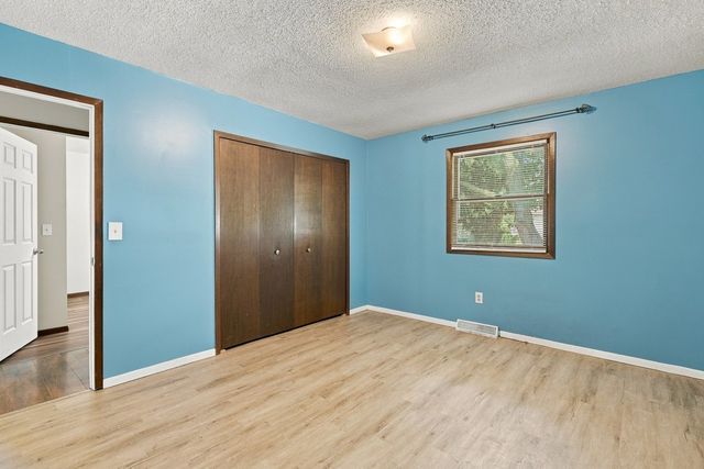 3330 Fairview Drive, Bettendorf, IA 52722