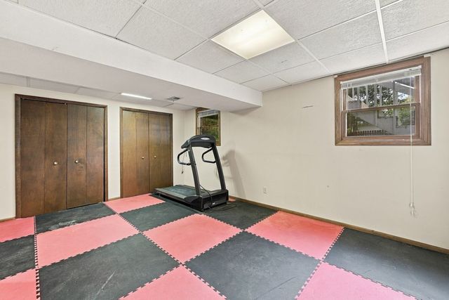 3330 Fairview Drive, Bettendorf, IA 52722
