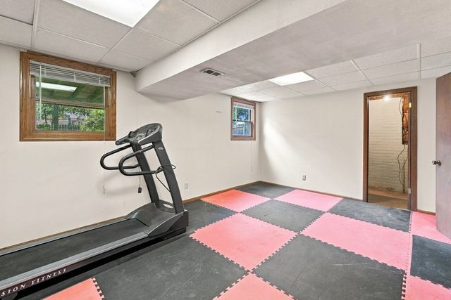 3330 Fairview Drive, Bettendorf, IA 52722