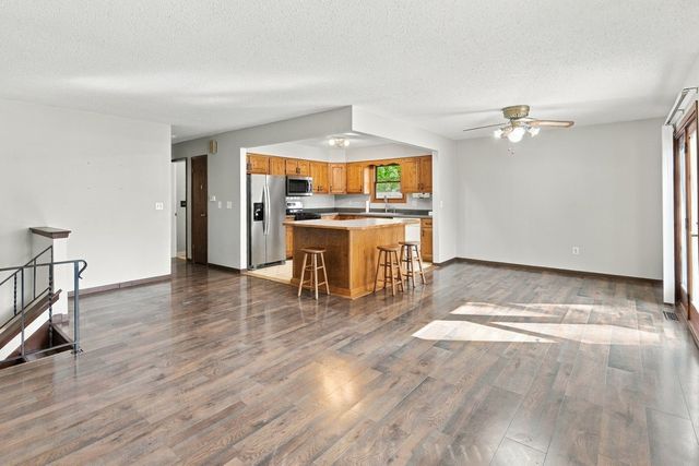 3330 Fairview Drive, Bettendorf, IA 52722