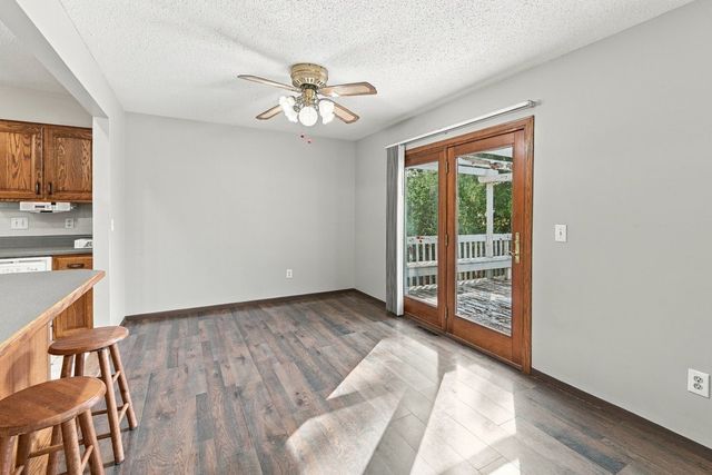 3330 Fairview Drive, Bettendorf, IA 52722