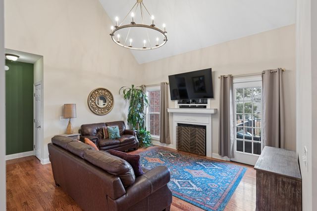 432 Westwood Dr, Smyrna, TN 37167