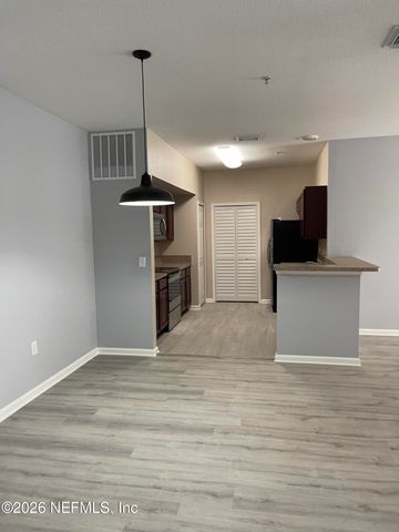 6984 ORTEGA WOODS Drive 8-6, Jacksonville, FL 32244