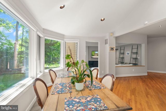 7016 WINTERBERRY LN, Bethesda, MD 20817