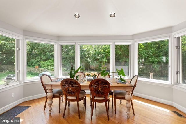 7016 WINTERBERRY LN, Bethesda, MD 20817