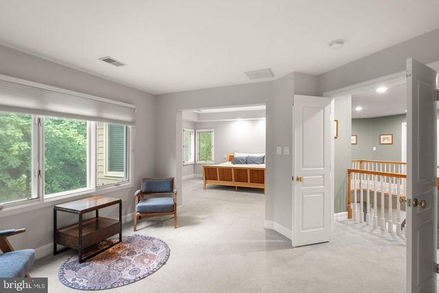 7016 WINTERBERRY LN, Bethesda, MD 20817