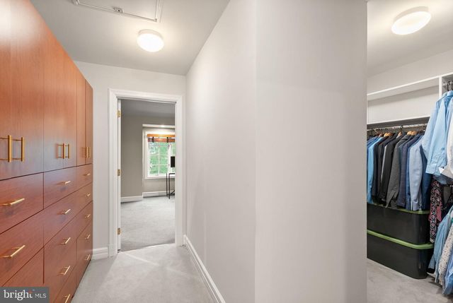 7016 WINTERBERRY LN, Bethesda, MD 20817