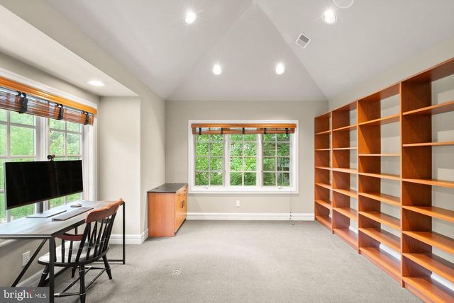 7016 WINTERBERRY LN, Bethesda, MD 20817