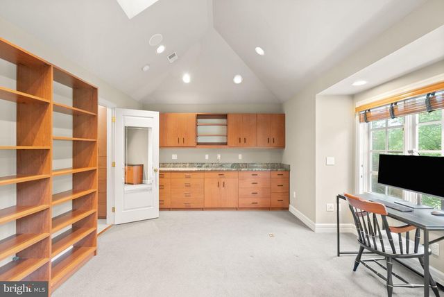 7016 WINTERBERRY LN, Bethesda, MD 20817