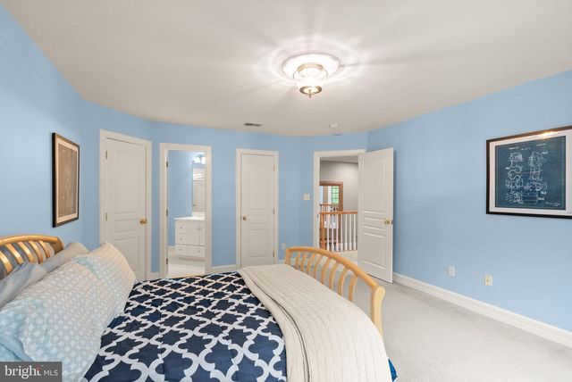 7016 WINTERBERRY LN, Bethesda, MD 20817
