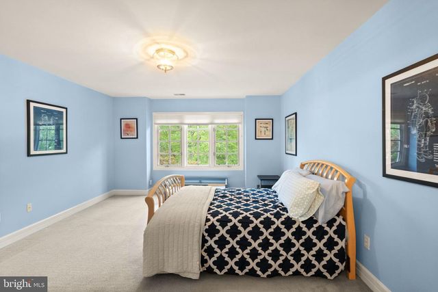 7016 WINTERBERRY LN, Bethesda, MD 20817