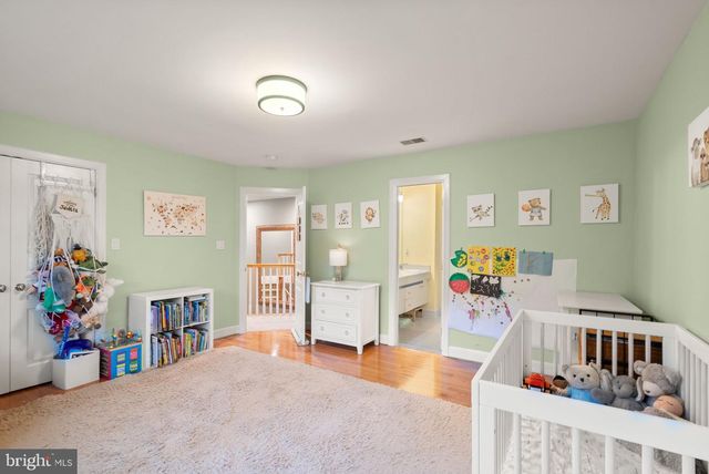 7016 WINTERBERRY LN, Bethesda, MD 20817