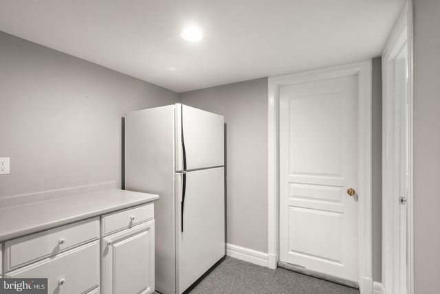 7016 WINTERBERRY LN, Bethesda, MD 20817