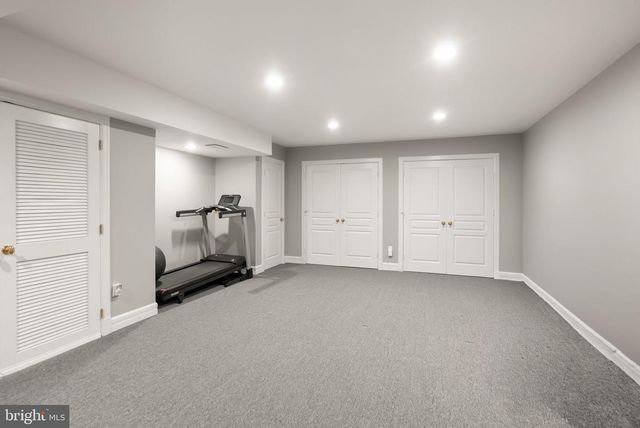 7016 WINTERBERRY LN, Bethesda, MD 20817