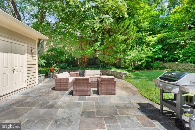 7016 WINTERBERRY LN, Bethesda, MD 20817