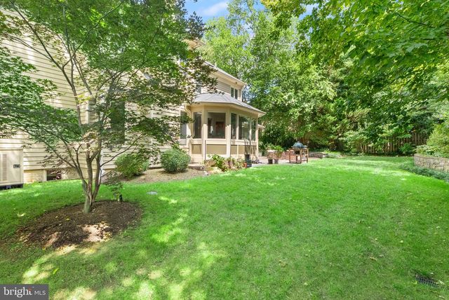 7016 WINTERBERRY LN, Bethesda, MD 20817