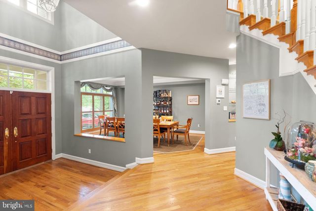 7016 WINTERBERRY LN, Bethesda, MD 20817
