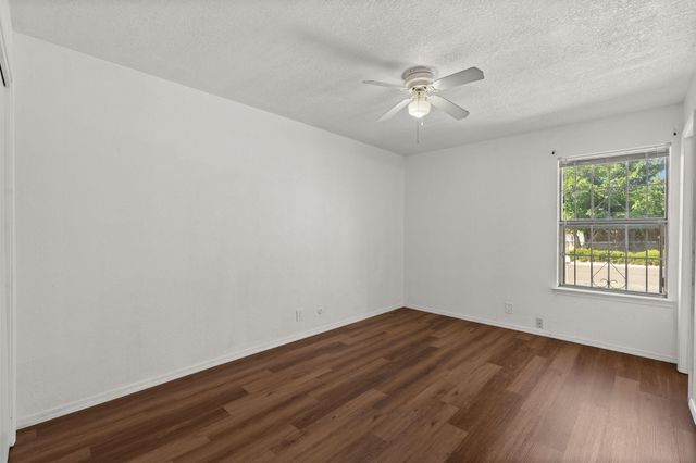 244 AVALON Place NW, Albuquerque, NM 87105