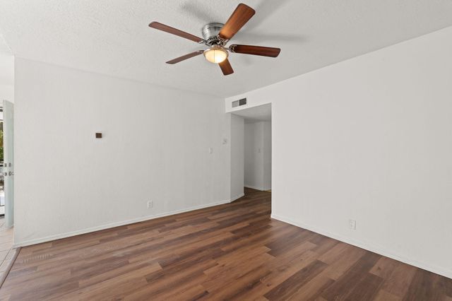 244 AVALON Place NW, Albuquerque, NM 87105