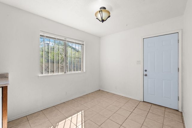 244 AVALON Place NW, Albuquerque, NM 87105