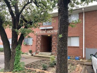 1005 W Hickory Street W9, Denton, TX 76201