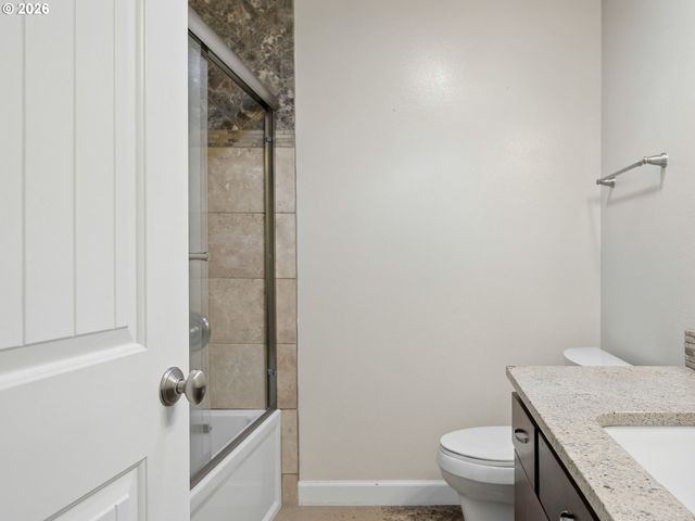 10290 Se EASTMONT Dr, Damascus, OR 97089
