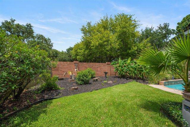 1303 Red Oak Court, Sugar Land, TX 77479