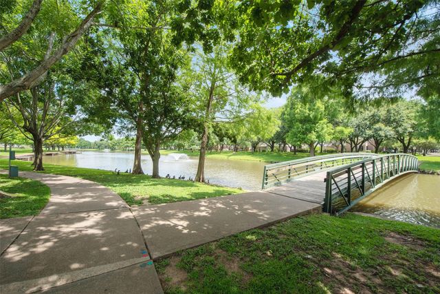 1303 Red Oak Court, Sugar Land, TX 77479