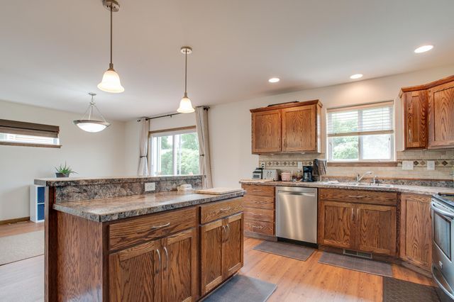 2678 57th Avenue S, Fargo, ND 58104