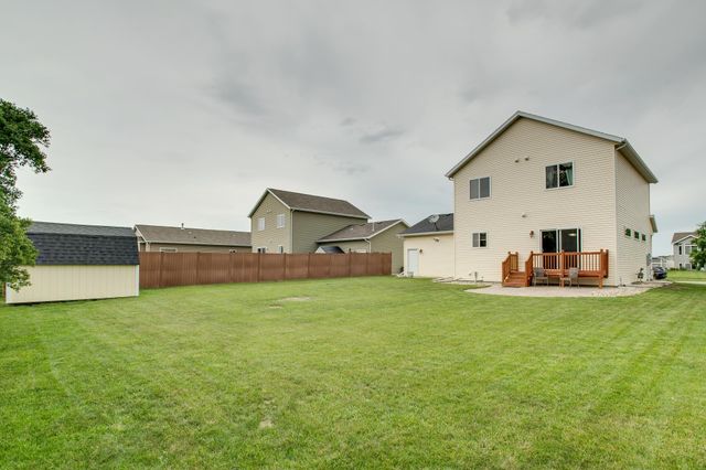2678 57th Avenue S, Fargo, ND 58104