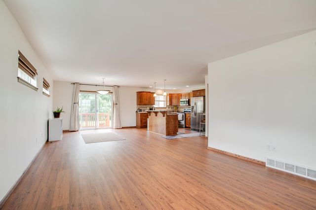 2678 57th Avenue S, Fargo, ND 58104