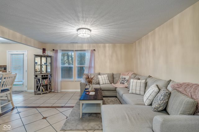 4050 Winding Park Drive, Indianapolis, IN 46235