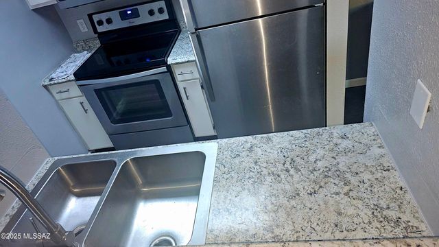 1620 N Wilmot Rd Unit F231, Tucson, AZ 85712