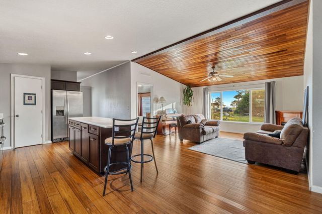 360 Grand Avenue, Crescent City, CA 95531