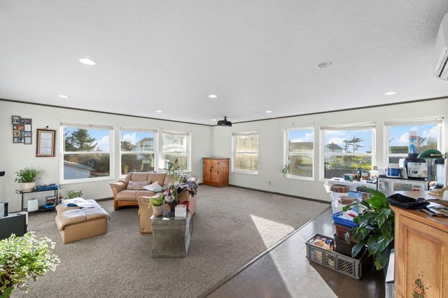 360 Grand Avenue, Crescent City, CA 95531