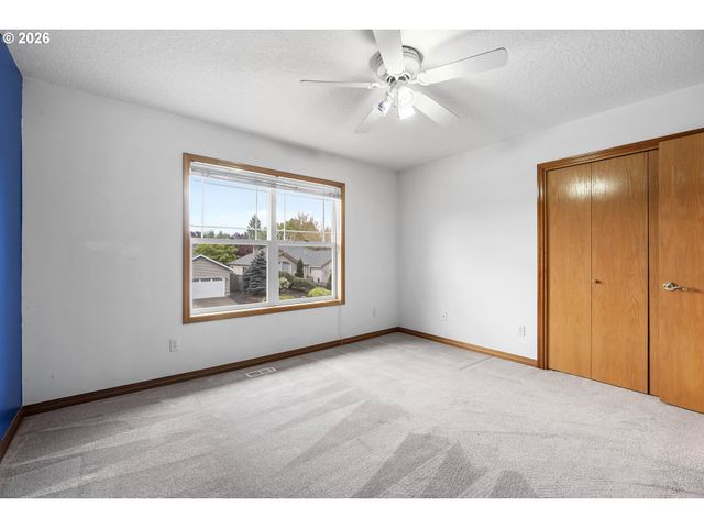 2321 Ne ESTATE Dr, Hillsboro, OR 97124