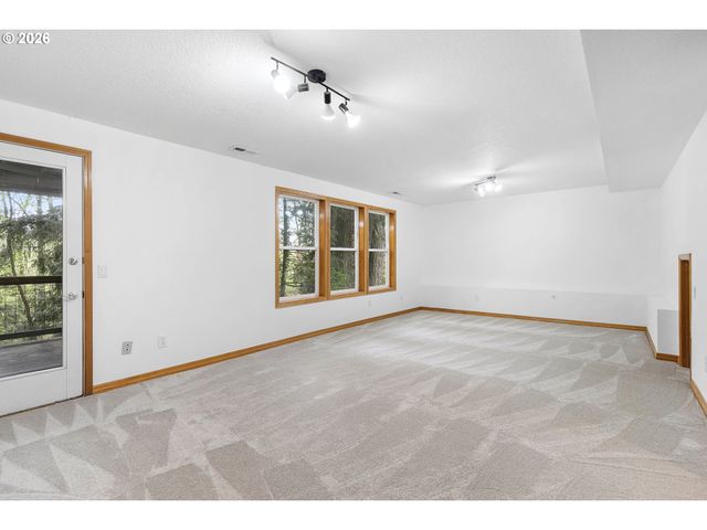 2321 Ne ESTATE Dr, Hillsboro, OR 97124