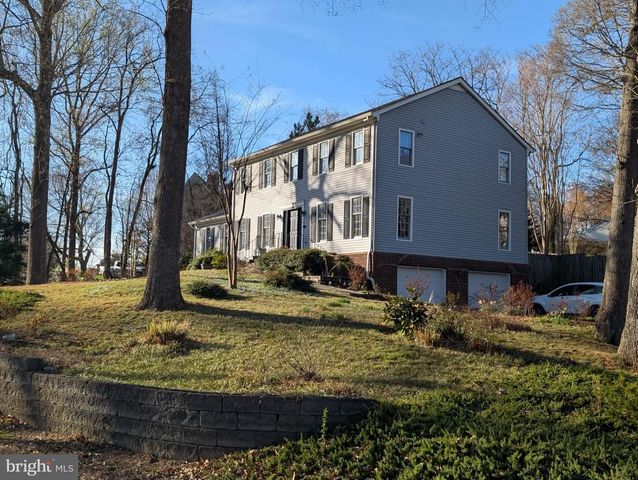 410 COLLINGWOOD DR, Fredericksburg, VA 22405