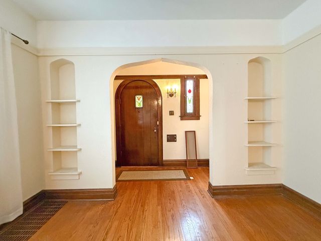 441 S Princeton Avenue, Villa Park, IL 60181