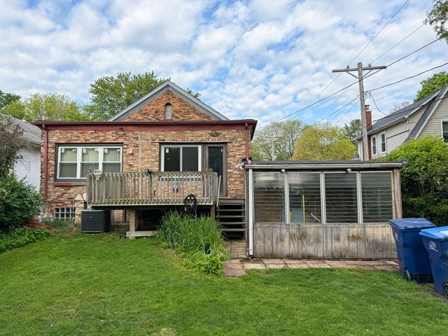 441 S Princeton Avenue, Villa Park, IL 60181