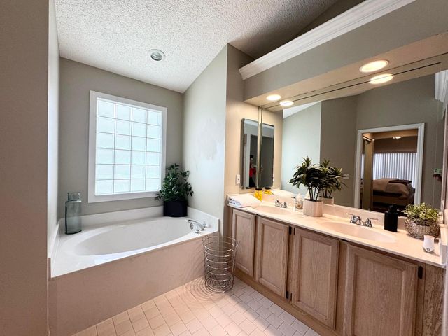 13297 Emerald View Court, Wellington, FL 33414