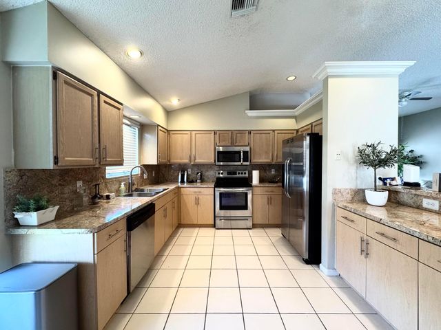 13297 Emerald View Court, Wellington, FL 33414