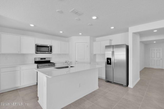 7082 SANDPERCH Street, Jacksonville, FL 32244