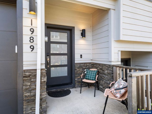 1989 Kari Dawn Av SE, Salem, OR 97306