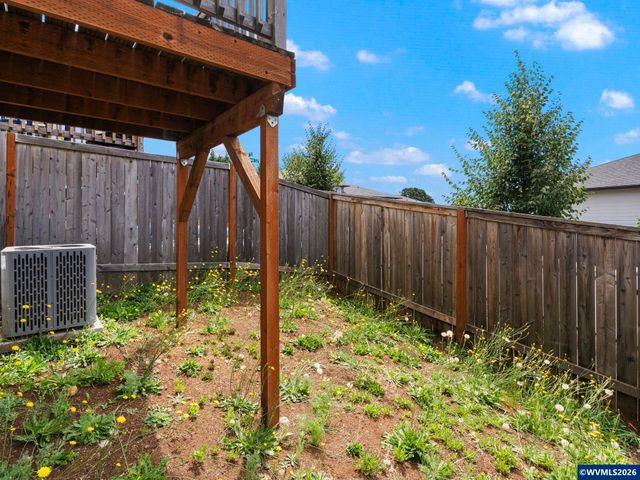 1989 Kari Dawn Av SE, Salem, OR 97306