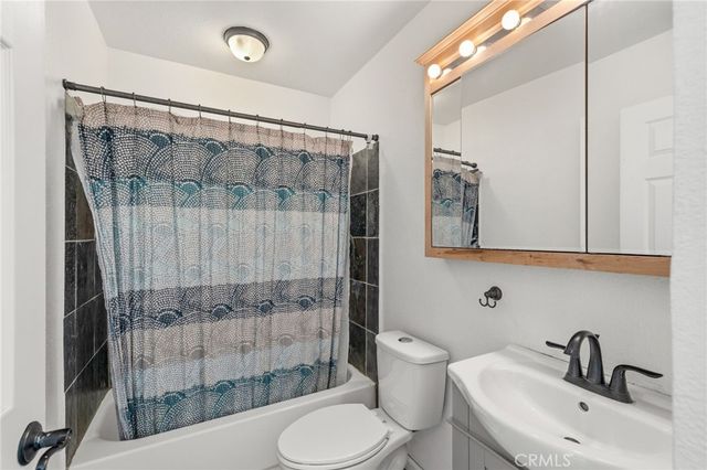 13170 Azure View, Pinon Hills, CA 92372