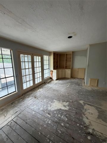 15823 Oleta Lane, Sugar Land, TX 77498