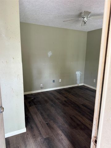 15823 Oleta Lane, Sugar Land, TX 77498
