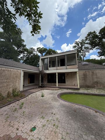 15823 Oleta Lane, Sugar Land, TX 77498
